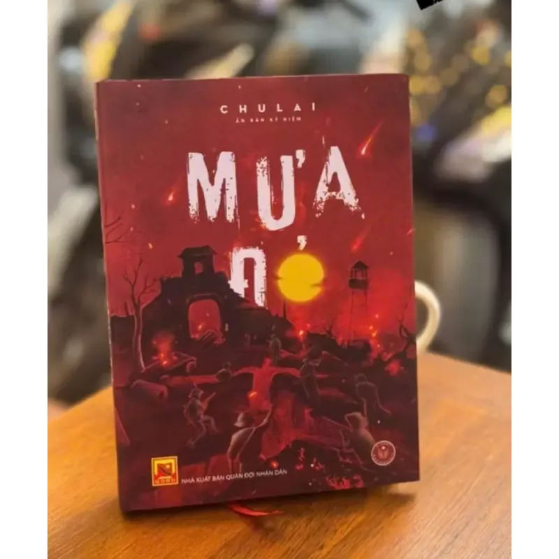 Mưa đỏ (Bìa cứng bản đặc biệt) 748965