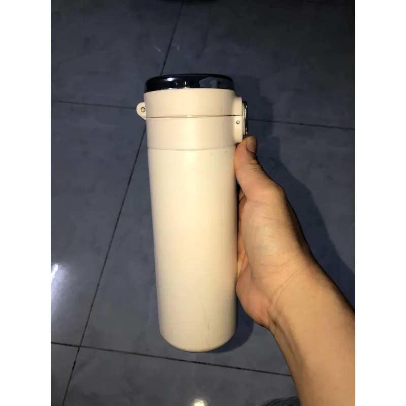 Bình giữ nhiệt thông minh có màn hình điện tử 975390