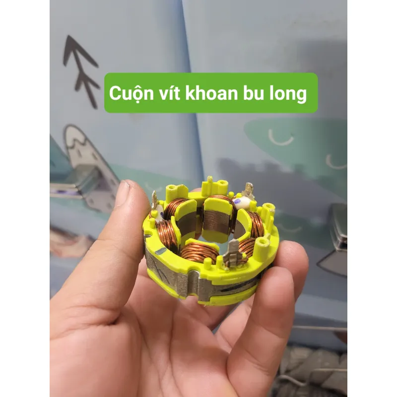 Từ và cuộn vít Ryobi subcompact bu long 3/8 780545