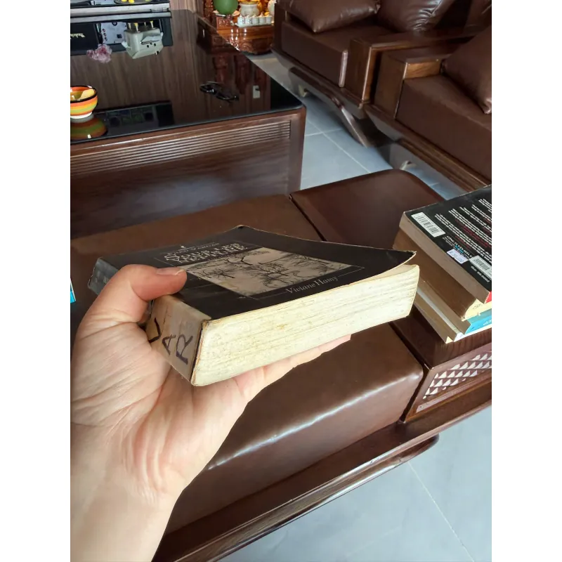 Sous les vents de Neptune – Fred Vargas | Tiểu thuyết trinh thám Pháp (bản gốc)- K2 996697