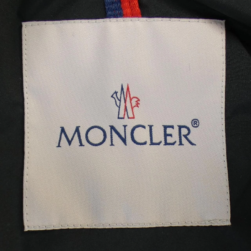 Áo vest lông vũ MONCLER 642673