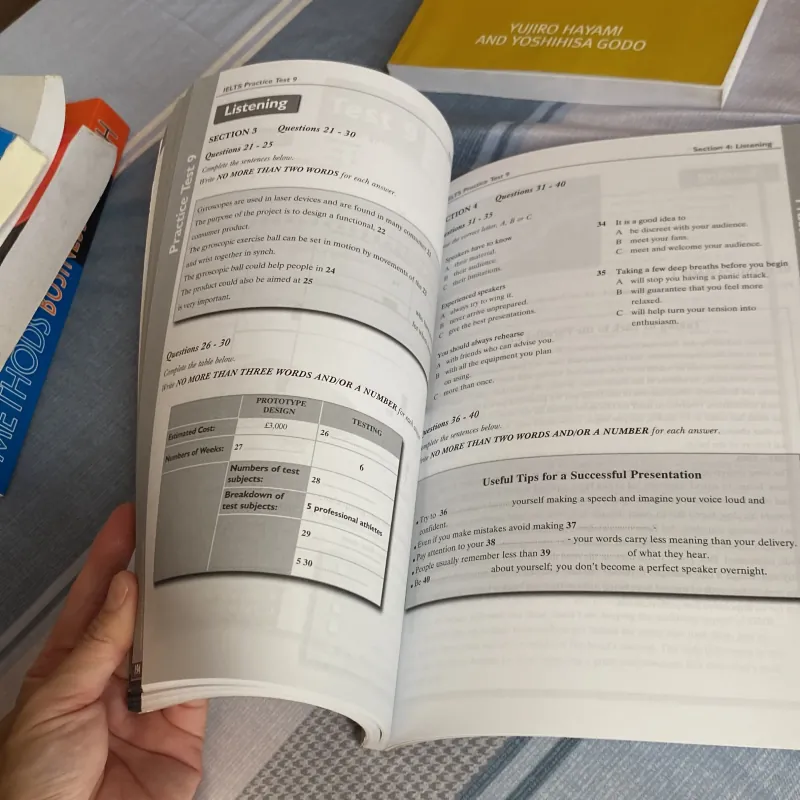 Sách bộ đề 9 tests Succeed in Ielts 753985