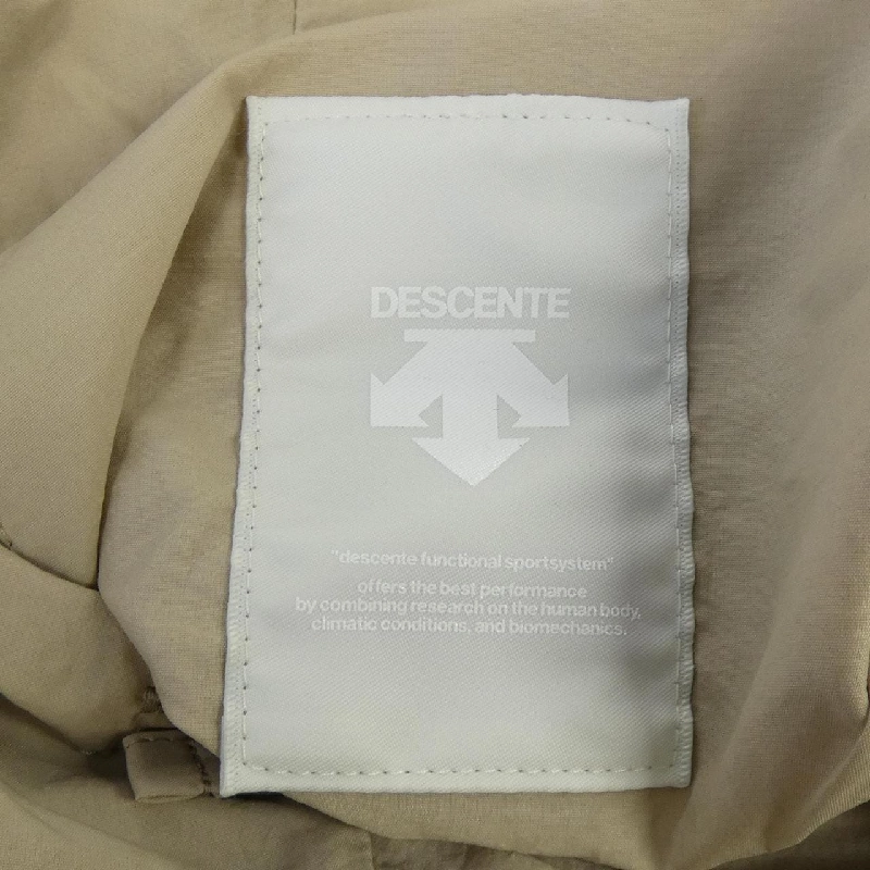 Áo khoác DESCENTE - Hàng hiệu Authentic 882819