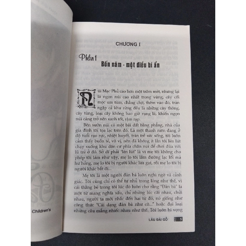 Lâu đài gỗ mới 80% ố 2012 HCM1008 Tiểu Sư VĂN HỌC 916333