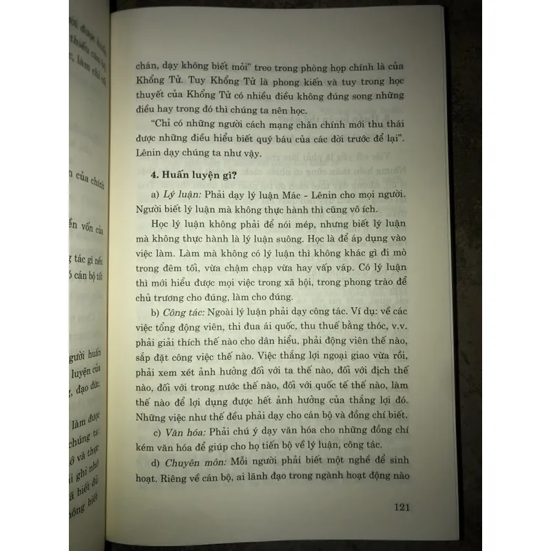 Tư tưởng Hồ Chí Minh về cán bộ và công tác cán bộ  695653