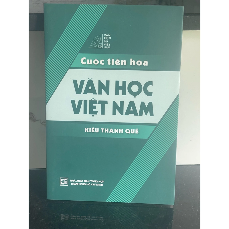 Cuộc tiến hóa văn học Việt Nam 474180