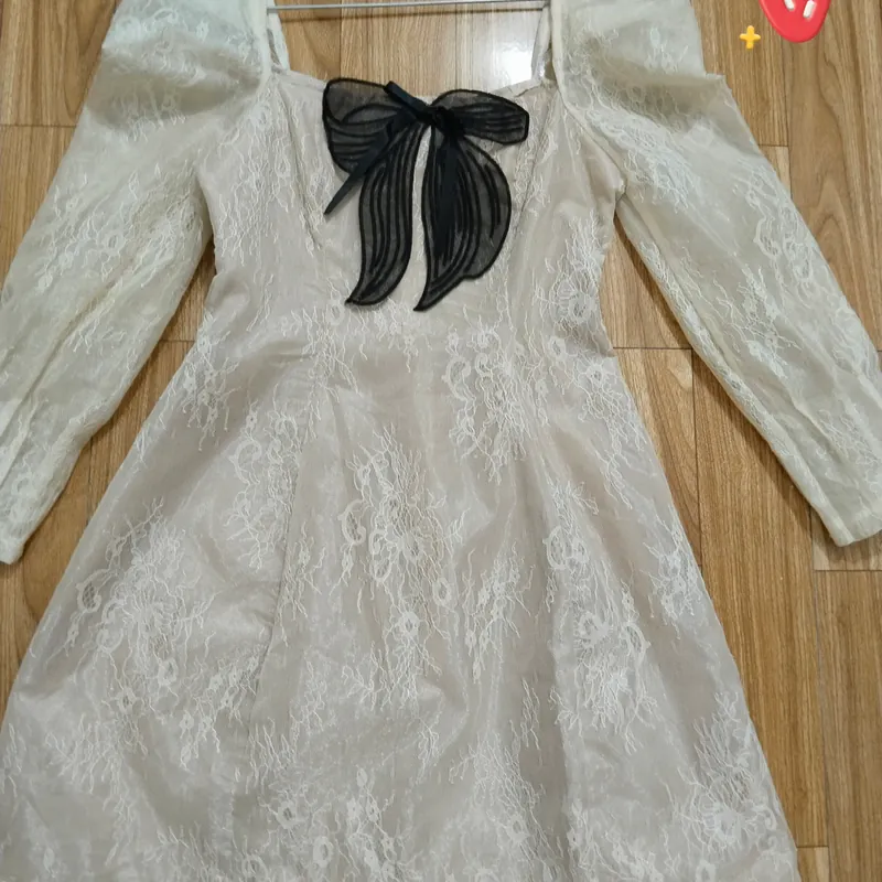 Váy đầm thời trang nữ sang chảnh tiểu thư hàng mới đến 98% nha mn  576555