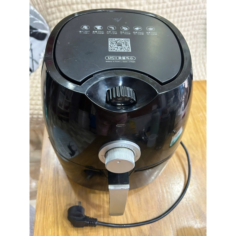 Dư dùng nồi chiên không dầu lock & lock công suất 1300W. 503908