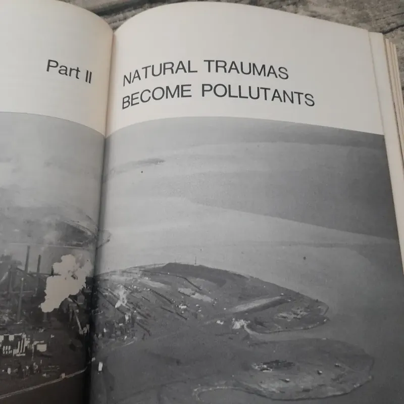Sách ngoại văn Anh. ENVIRONMENT AND MAN. Dr Richard H. Wagner -State Colleg.  Oct 1970 733496