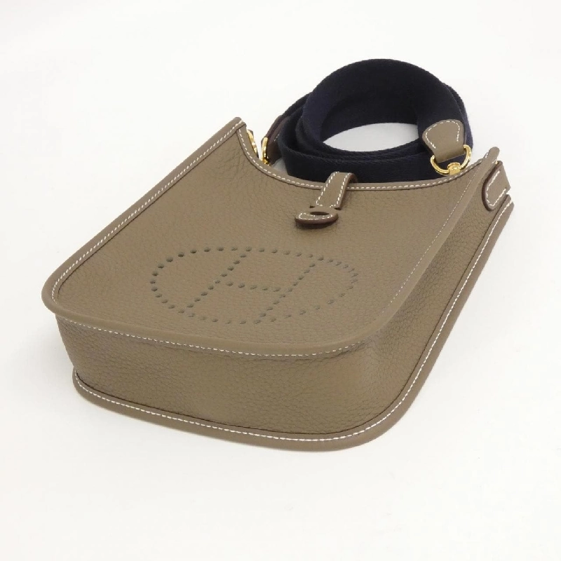 【Sản phẩm chưa sử dụng】Hermès Évelyne Amazon 16cm 069426CC Túi đeo vai 613079