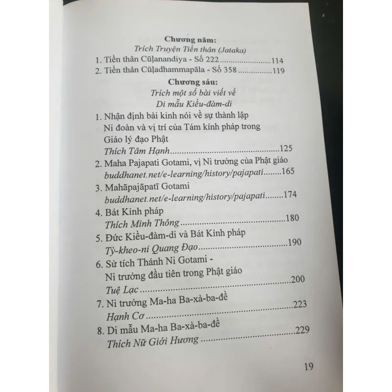 Thánh Nữ Tỳ Kheo ni MahaPajapatiGotami ( di mẫu Kiều Đàm Di) 680933