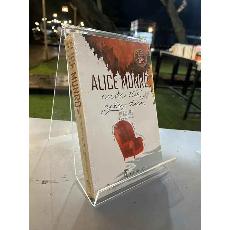 ALICE MUNRO CUỘC ĐỜI YÊU DẤU 607530