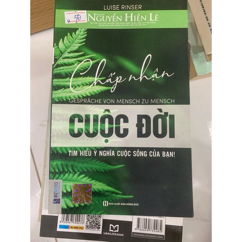 Sách Chấp nhận cuộc đời - sách real 319170