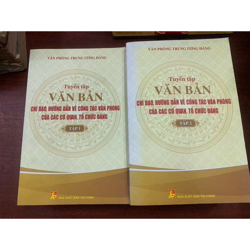 Tuyển tập văn bản chỉ đạo hướng dẫn về công tác văn phòng của các cơ quan tổ chức Đảng  309103