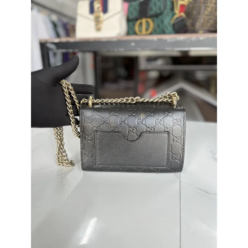 ĐẲNG CẤP KHÔNG THỜI GIAN: GUCCI PADLOCK Mini . 976855