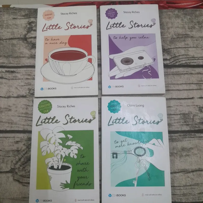 4 cuốn sách học từ vựng tiếng Anh. Little stories theo chủ đề 604445