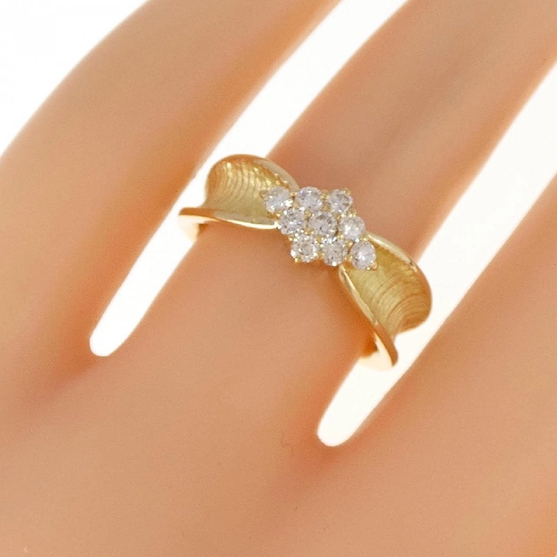 Nhẫn kim cương K18YG 0.30CT 672053