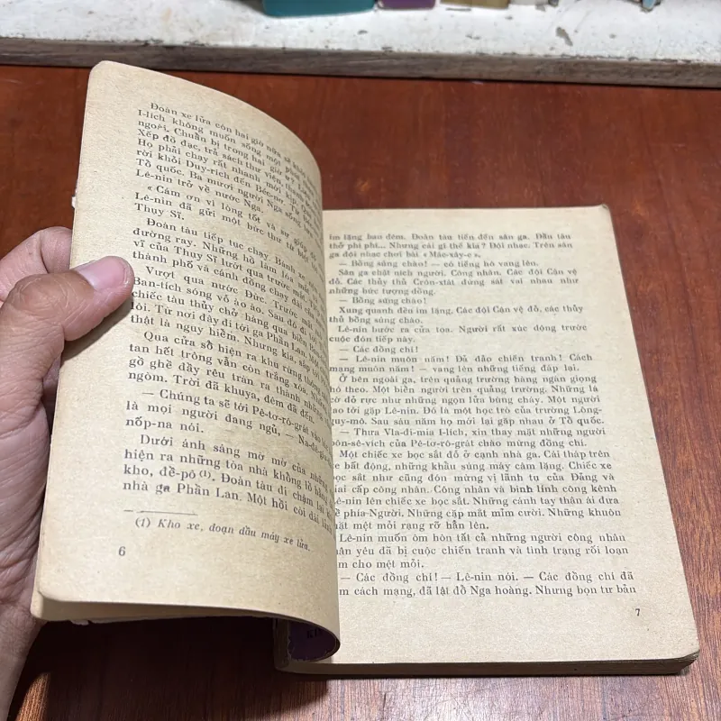 II Sách Sưu Tầm: Đời Lenin (Tập 2) - M. PRILÊGIAÊVA - 1975 932924