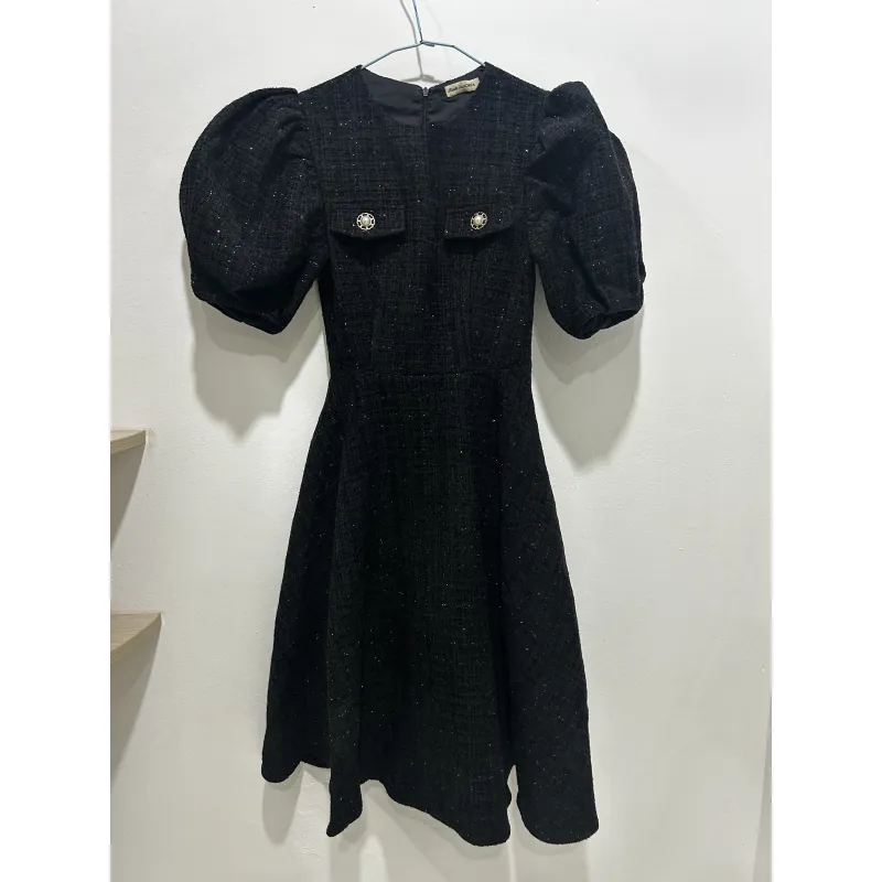 Váy Hoang Thanh Thuy + size S + trạng thái 99% hoặc nguyên mác 976594