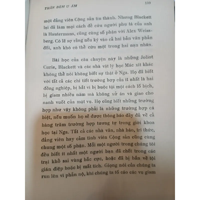 THẦN ĐÊM U ÁM (LE DIEU DES TÉNÈBRES) 703730