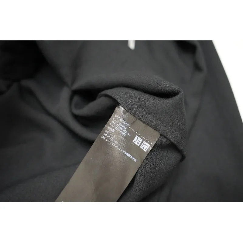 [Mới cắt tag ] Uniqlo -Sơ Mi Đen size L cho nữ 681054