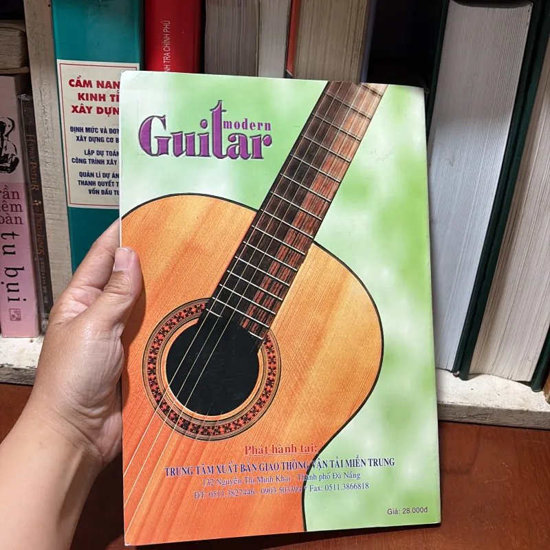 II Nhạc Cụ: Phương Pháp Học Modern Guitar (Tập 1) - Sơn Hồng Vỹ - 2005 781586