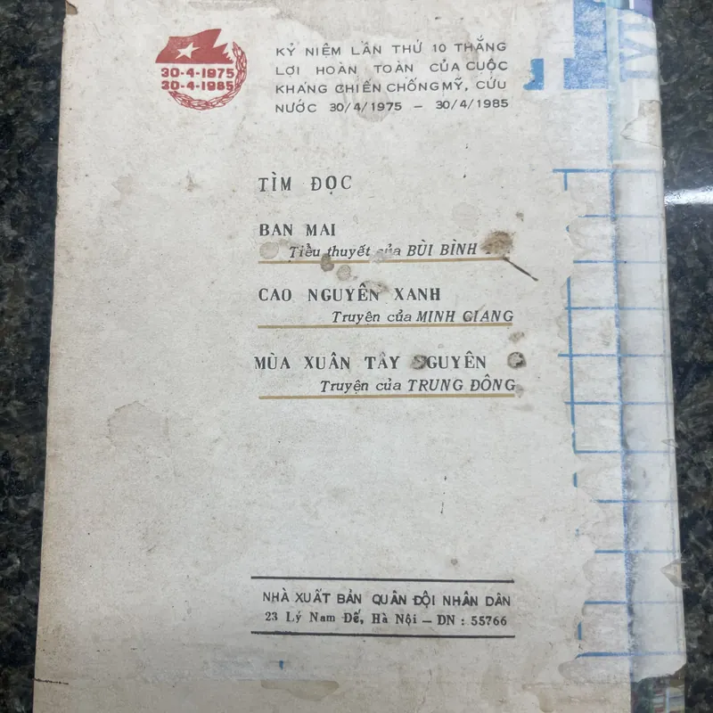 Vùng đất sôi động Nguyễn Trần Thiết xb 1985 713327