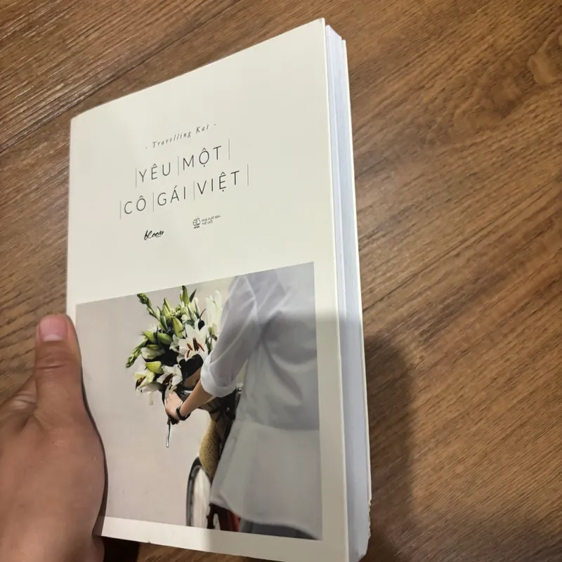 Yêu một cô gái Việt 562584