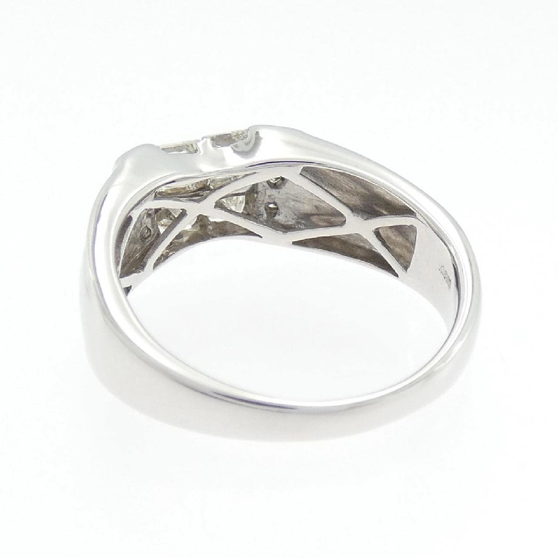 Nhẫn kim cương K18WG 0.70CT 668489