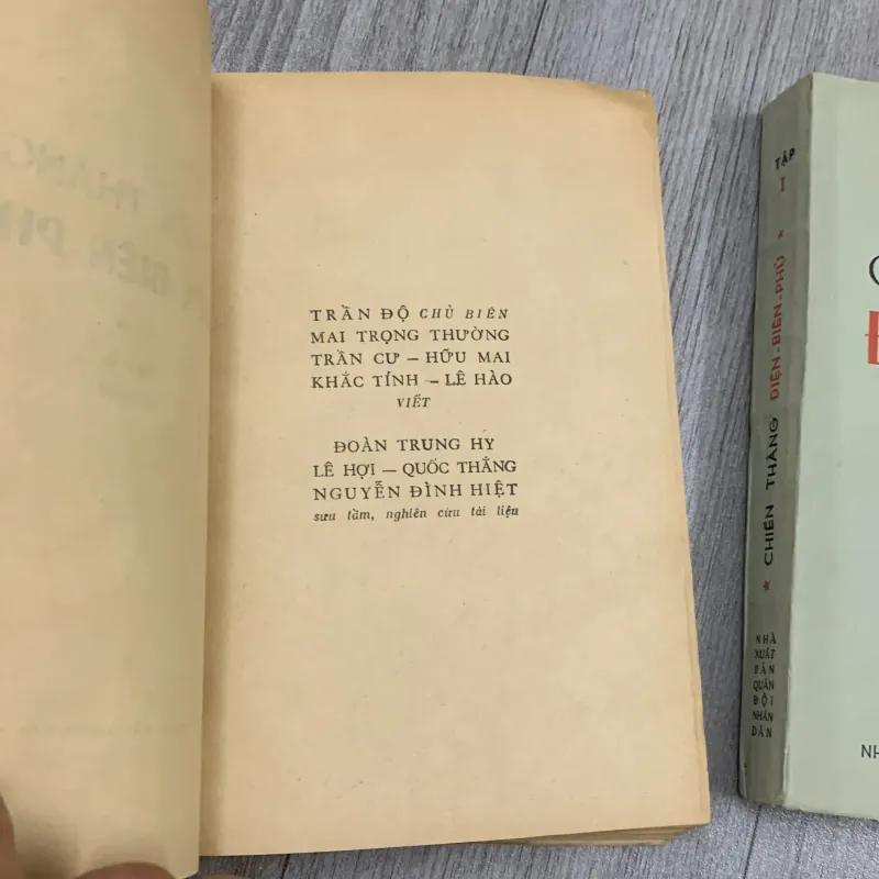 Chiến thắng điện biên phủ ký sự 1964. Bộ 2 cuốn. 10a3 1025775