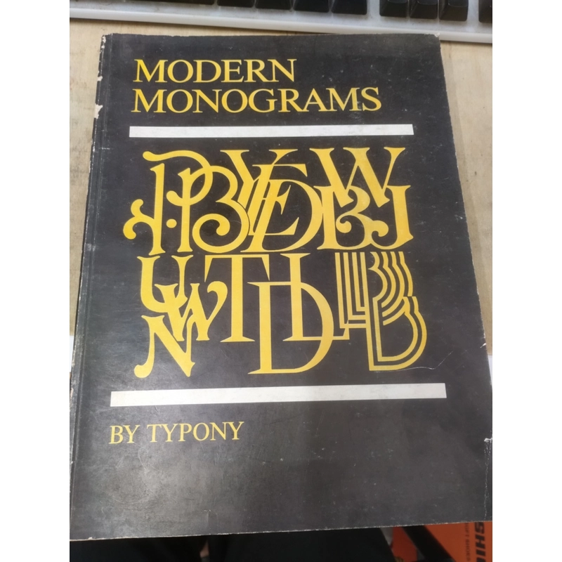 Modern monograms 329355