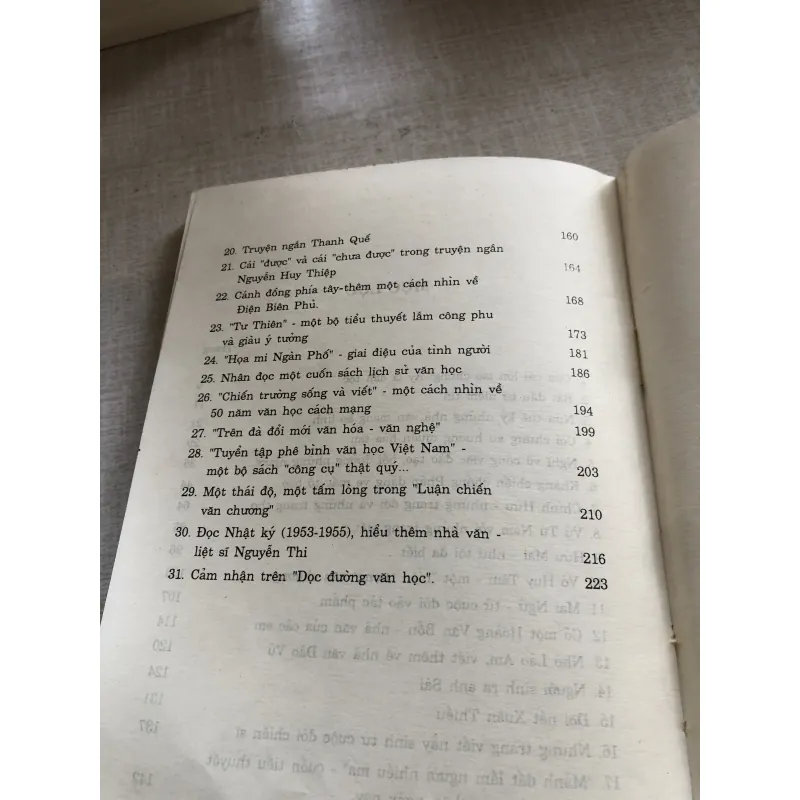 Một chặng đường văn  781804