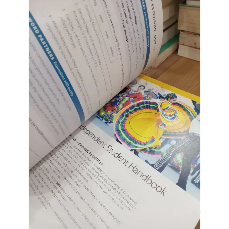 Pathways 2 - Laurie Blass, Mari Vargo 697381