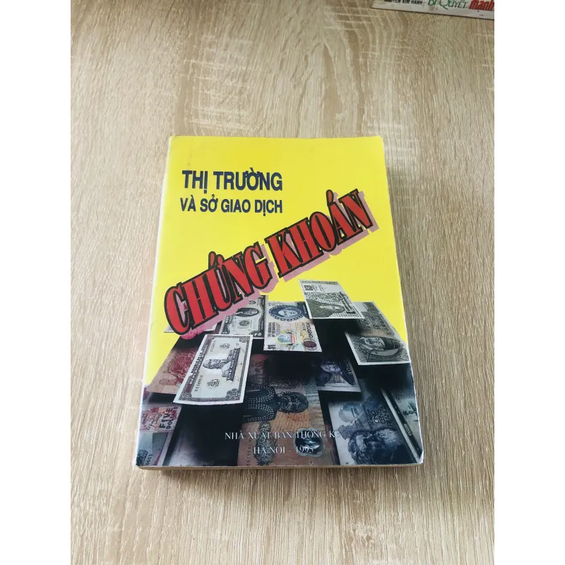 THỊ TRƯỜNG VÀ SỞ GIAO DỊCH  1022553