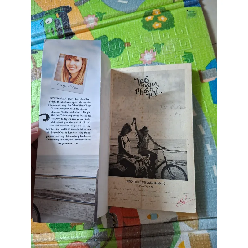 Trẻ măng & Miễn phí 932094