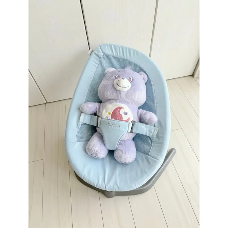 Ghế rung cho bé từ mọi lứa tuổi Nuna cao cấp màu xanh nhạt 1042842