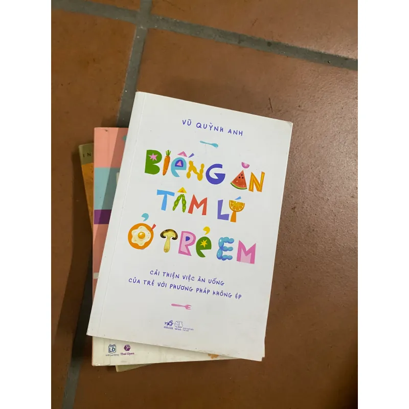 Sách biếng ăn tâm lý ở trẻ em 313844