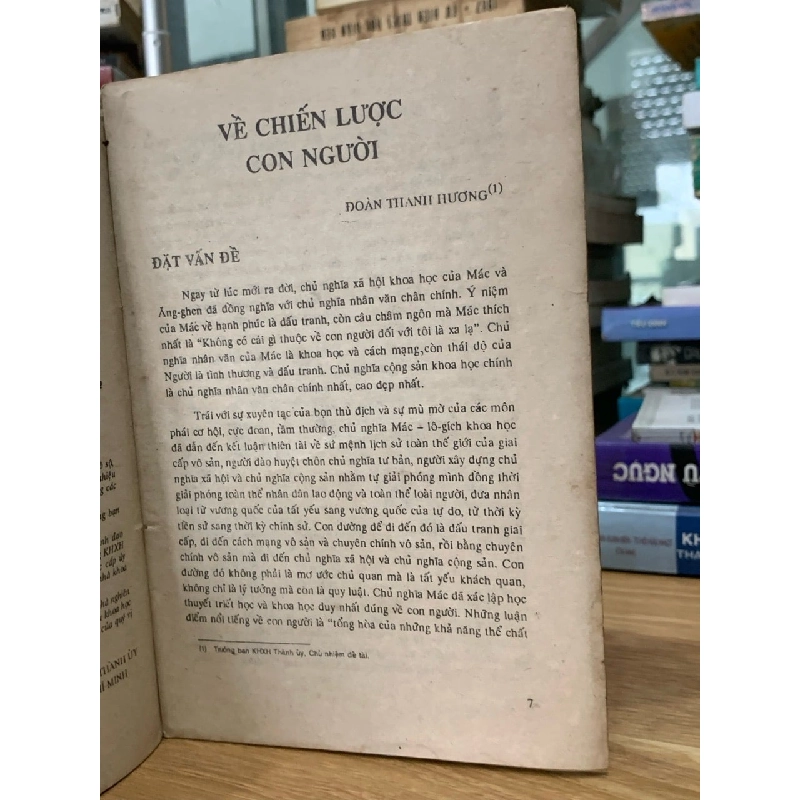 Những vấn đề con người và xã hội 750652