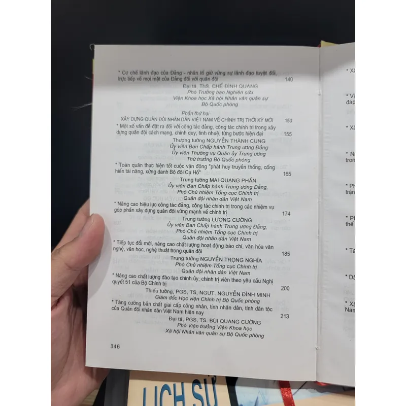 Lấy chính trị làm gốc trong xây dựng quân đội nhân dân Việt Nam  718673