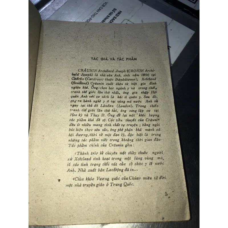 Thân phận thầy lang - A.J. Cronin  958674