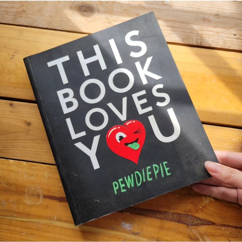 This book loves you - Pewdiepie 69370