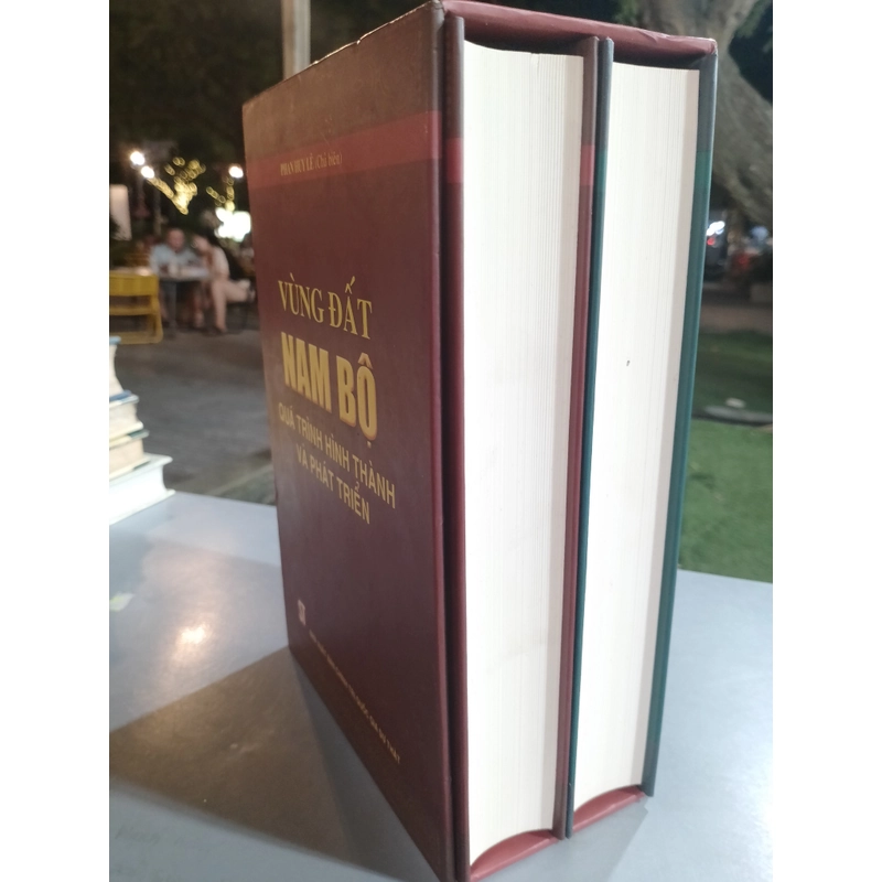 VÙNG ĐẤT NAM BỘ QUÁ TRÌNH HÌNH THÀNH VÀ PHÁT TRIỂN (TẬP 1,2)  - PHAN HUY LÊ 498012