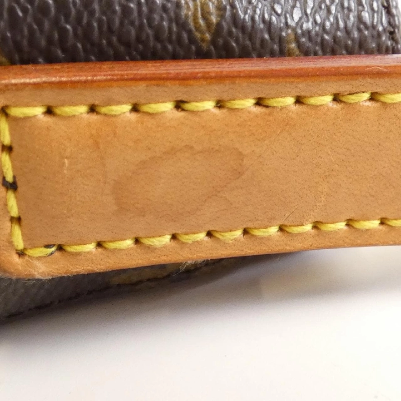 Túi xách vai Louis Vuitton Monogram Looping MM M51146 610744