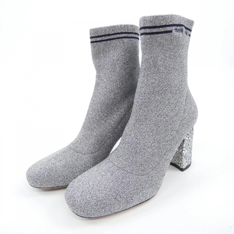 Giày bốt MIU MIU 660029