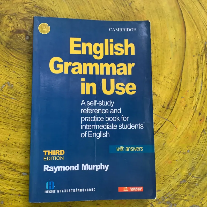 ENGLISH GRAMMAR IN USE- RAYMOND MURPHY-CAMBRIDGE  737115