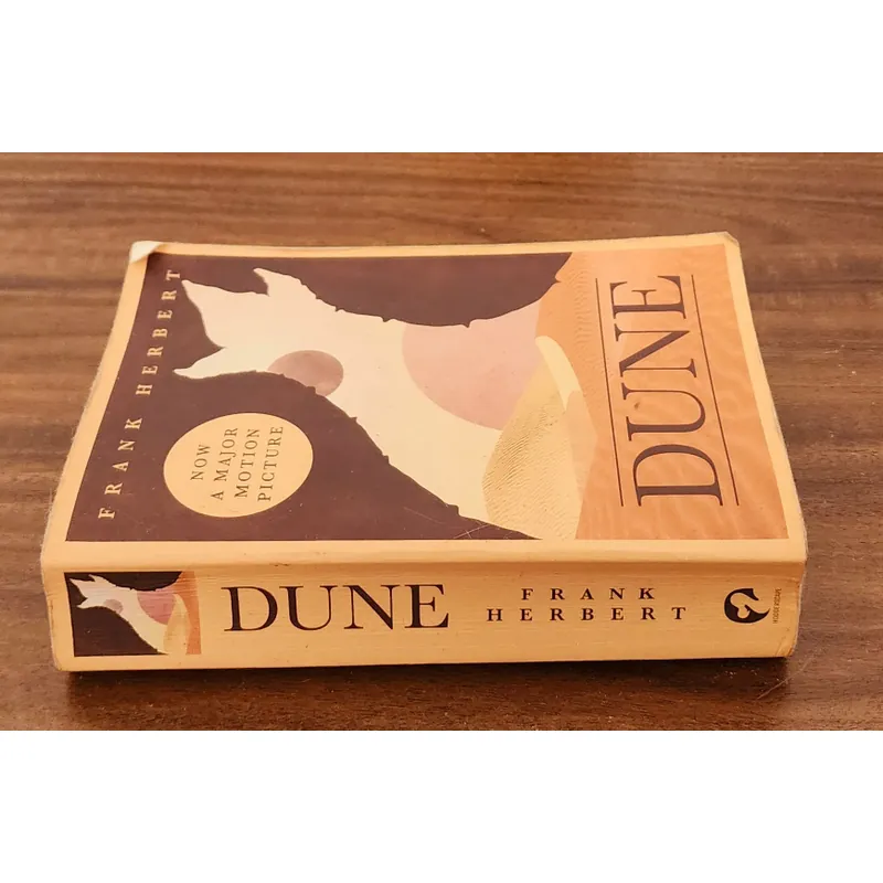 DUNE - Frank Herbert  720367