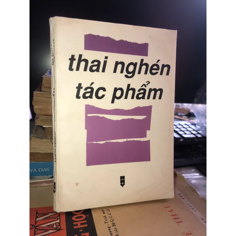 Thai nghén tác phẩm  1021749
