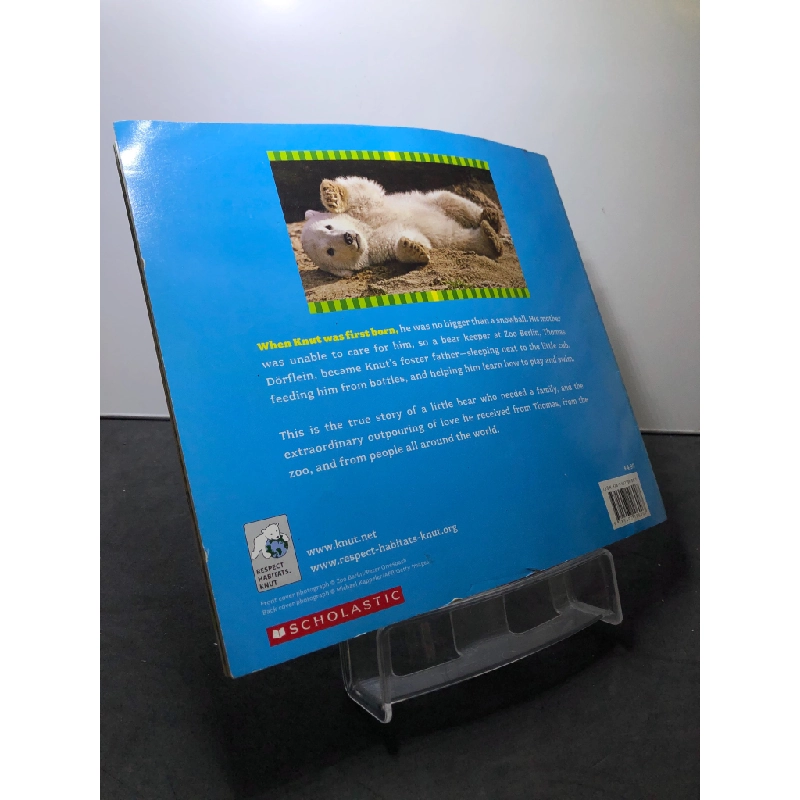 Knut How one little polar bear captivated the world mới 85% bẩn nhẹ Juliana, Isabella, Hatkoff and Uhlich HPB2707 NGOẠI VĂN 450911
