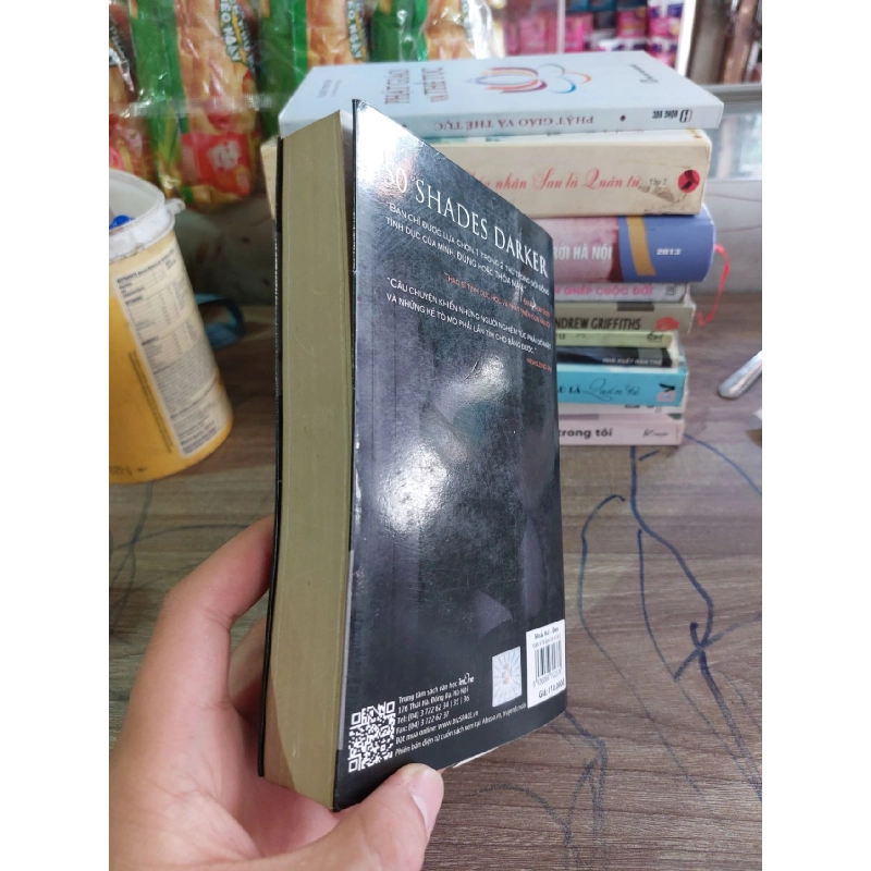 50 Sắc Thái Đen mới 90% 2013 khổ nhỏ HCM0104 911130