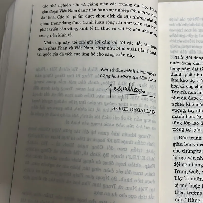 Các quốc gia nghèo khó trong một thế giới thịnh vượng - Daniel Cohen 712520